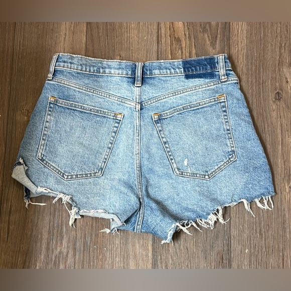 ABERCROMBIE & FITCH Cutoff Denim Shorts | High Rise | Size 30 - Picture 2 of 4